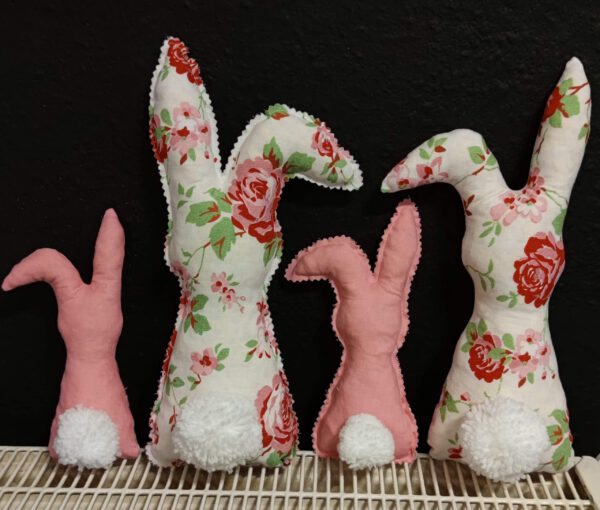 Hase mit Tasche Rückseite