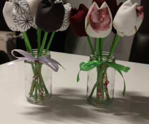 Dekoglas mit Tulpen