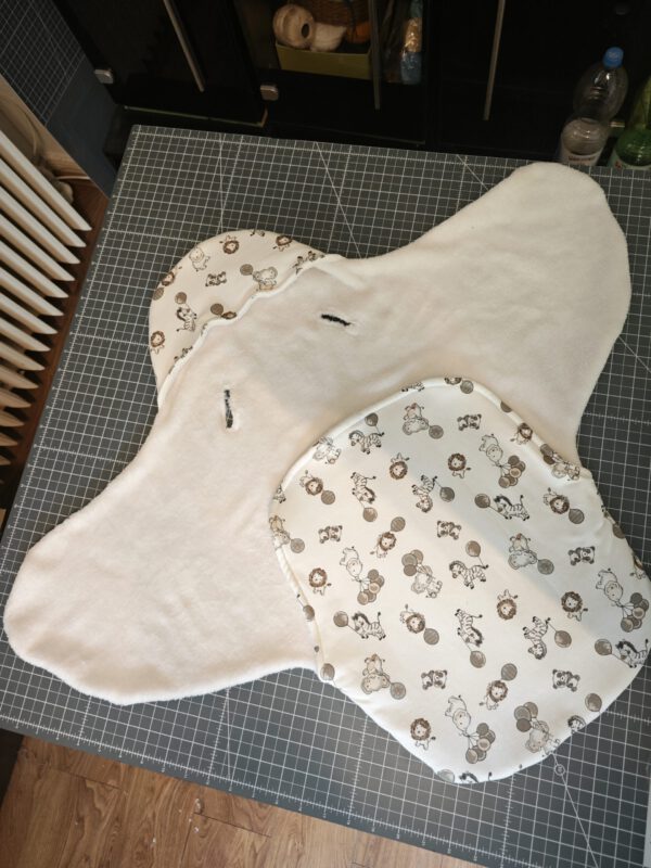 Einschlagdecke Babyschale auseinander